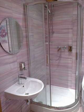 Апартаменты Apartment at Komsomolska 52А Днепр Апартаменты-5